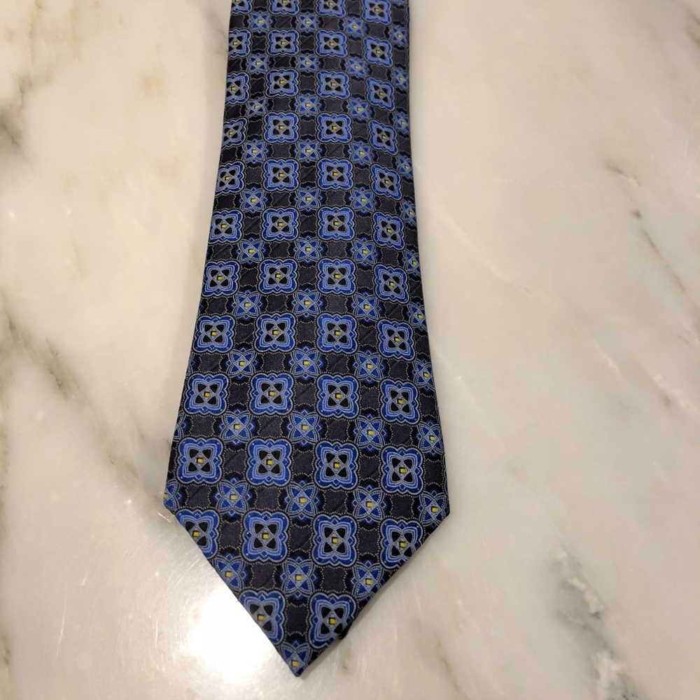 Blue Floral Ermenegildo Zegna Tie. Like New!